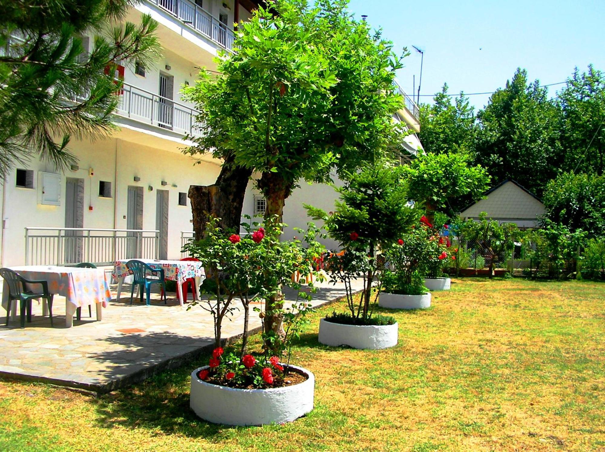 Apartments Ziogas Paralía Skotínis Exterior foto